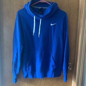 Women’s Nike sweatshirt size medium.